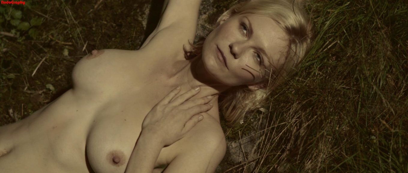 Kirsten Dunst Desnuda Fotos Y Videos De Sexo Filtradas Famosas