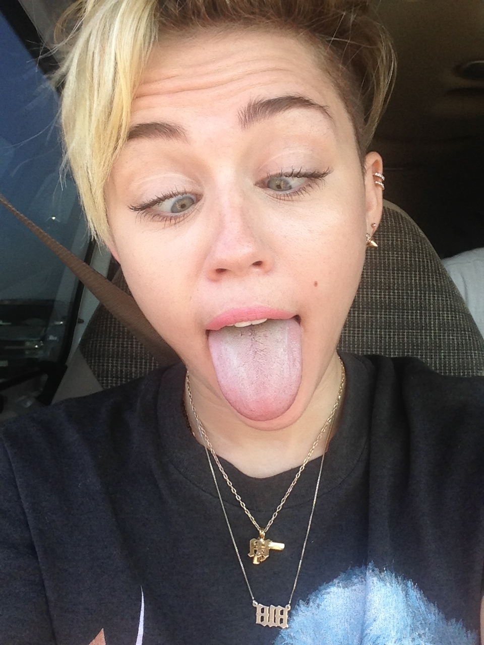 Miley Cyrus sexo en público