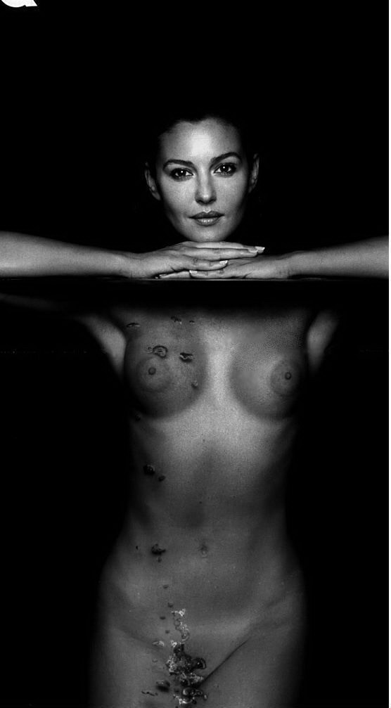Monica Bellucci topless 1