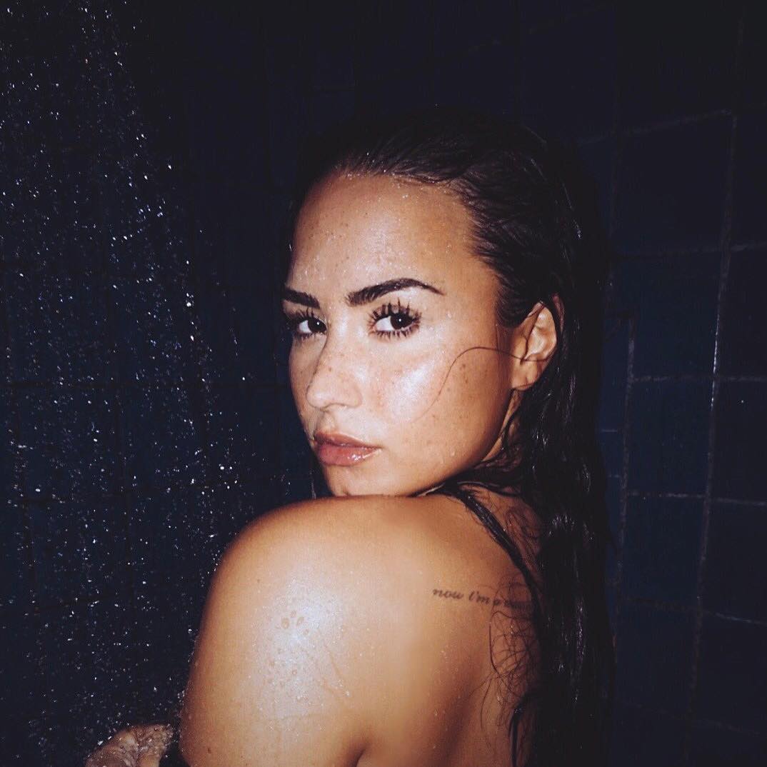 Demi Lovato desnuda 1