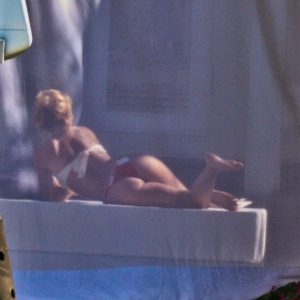 famosa Shakira desnuda